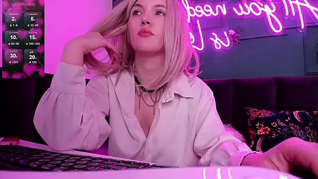 Fluffy Monica online show from 03-03-25, 04:21