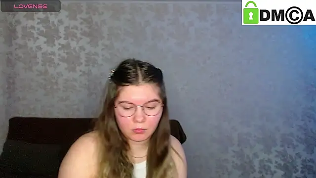 Snapshot of holy_michela chatting on 01-30-25, 06:35 holy michela online show from 01-30-25, 06:35