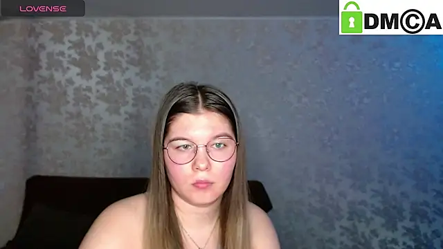 Snapshot of holy_michela chatting on 01-23-25, 07:07 holy michela online show from 01-23-25, 07:07