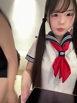 Snapshot of Mimi_Dairy_ chatting on 04-28-26, 11:47 Mimi Dairy online show from 04-28-26, 11:47