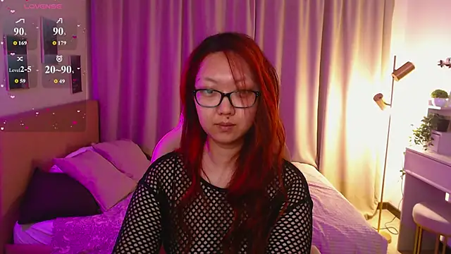 Snapshot of Marine_Vact chatting on 06-06-26, 02:11 Marine Vact online show from 06-06-26, 02:11