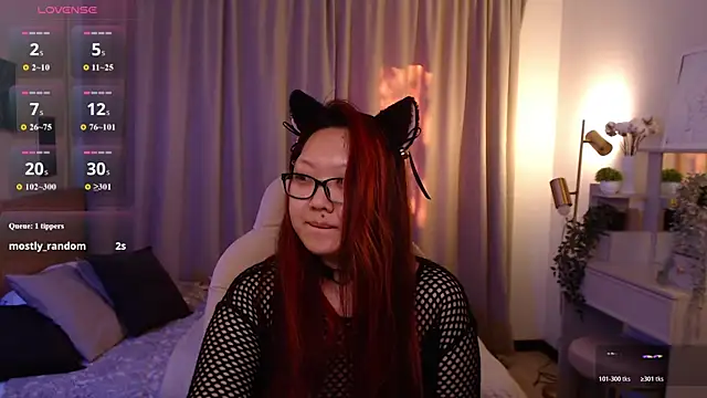 Snapshot of Marine_Vact chatting on 05-26-26, 02:31 Marine Vact online show from 05-26-26, 02:31