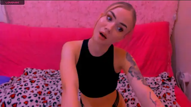 Molly sweeet online show from 12-14-24, 08:34