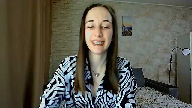 Anika bloom online show from 05-09-26, 07:17