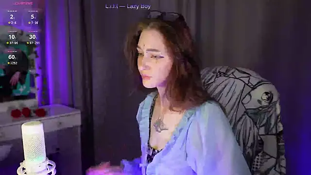 Snapshot of sayonara_6 chatting on 10-10-25, 10:16 sayonara 6 online show from 10-10-25, 10:16