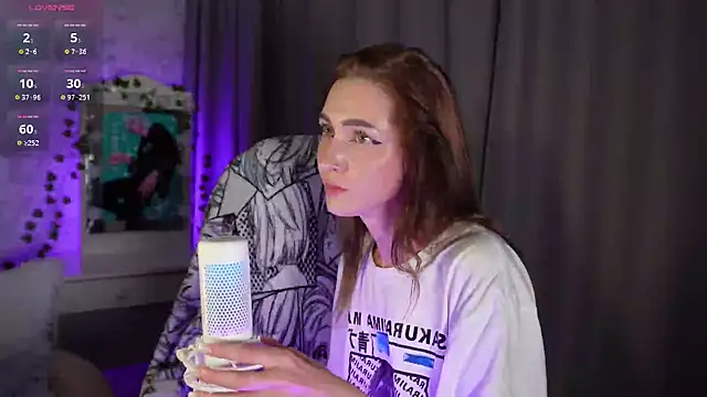 Snapshot of sayonara_6 chatting on 10-29-25, 03:44 sayonara 6 online show from 10-29-25, 03:44