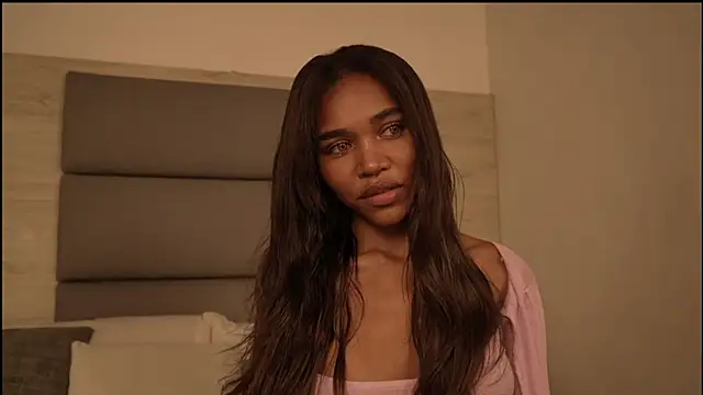 Lily Miiller online show from 03-15-26, 08:16