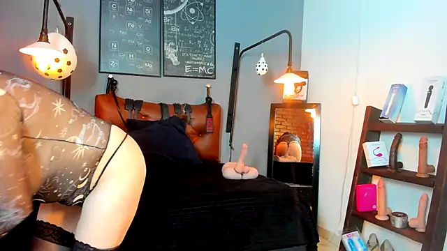 Snapshot of Samantha_mature56 chatting on 07-15-26, 02:18 Samantha mature56 online show from 07-15-26, 02:18