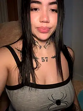 Nickiiiii online show from 12-17-25, 06:40