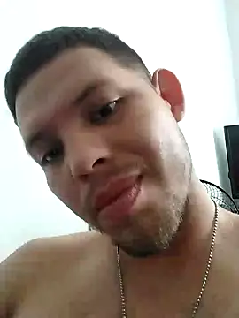 Snapshot of King_russo chatting on 06-14-26, 04:30 King russo online show from 06-14-26, 04:30
