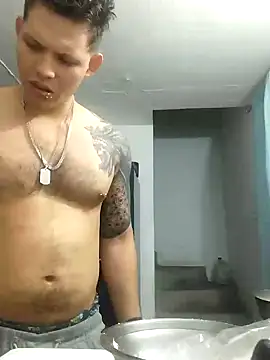 Snapshot of King_russo chatting on 02-27-25, 02:57 King russo online show from 02-27-25, 02:57