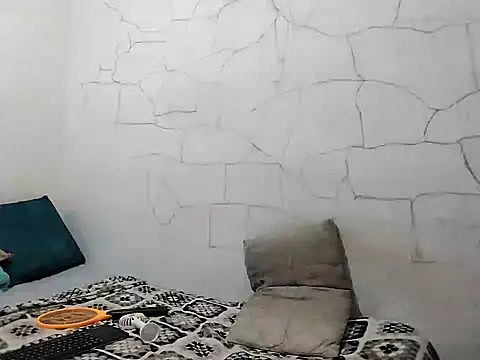 Snapshot of King_russo chatting on 03-21-25, 03:44 King russo online show from 03-21-25, 03:44
