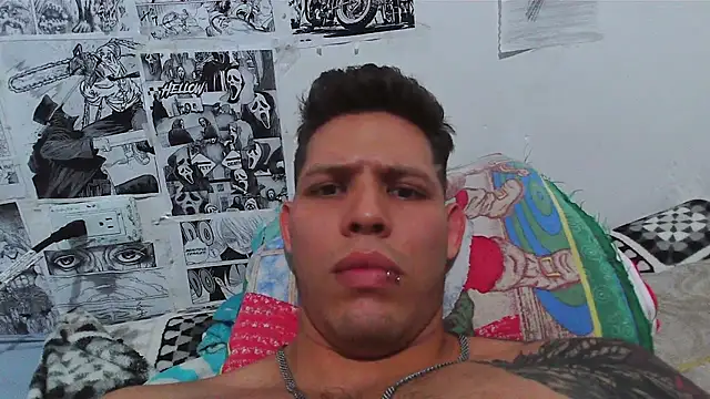 Snapshot of King_russo chatting on 03-04-25, 11:43 King russo online show from 03-04-25, 11:43