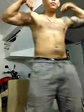 Snapshot of King_russo chatting on 09-18-25, 12:35 King russo online show from 09-18-25, 12:35