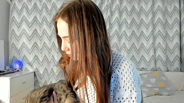 Tate Angel online show from 02-07-25, 06:13