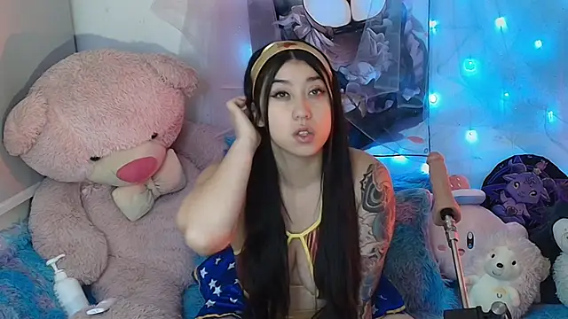Snapshot of Kurumi57 chatting on 10-06-25, 09:10 Kurumi57 online show from 10-06-25, 09:10