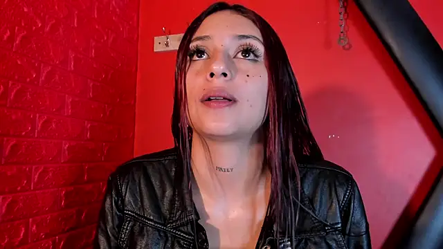 Monttserratt online show from 10-25-25, 03:12