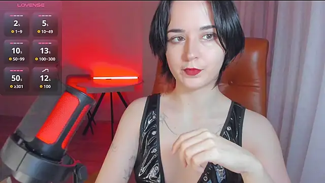 mollyposhh online show from 10-11-25, 04:52