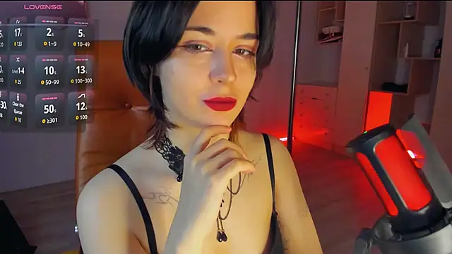 mollyposhh online show from 11-07-25, 04:55