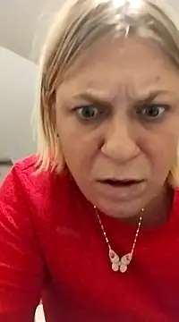 Snapshot of Playmate86 chatting on 12-06-24, 08:32 Playmate86 online show from 12-06-24, 08:32