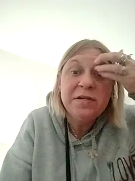 Snapshot of Playmate86 chatting on 03-07-25, 06:54 Playmate86 online show from 03-07-25, 06:54