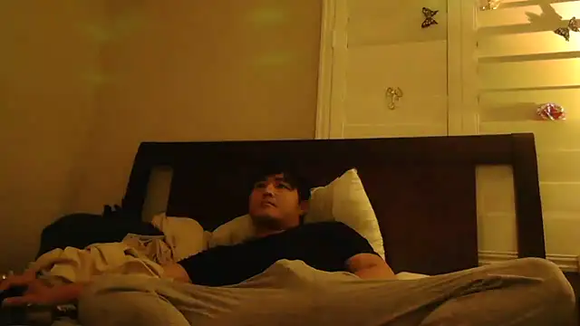 Snapshot of cloudyspun chatting on 11-17-25, 03:10 cloudyspun online show from 11-17-25, 03:10