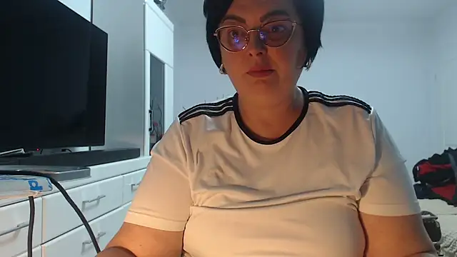 Amandamuller1982 online show from 03-28-26, 11:17