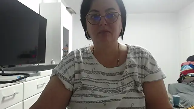 Amandamuller1982 online show from 10-04-25, 10:00