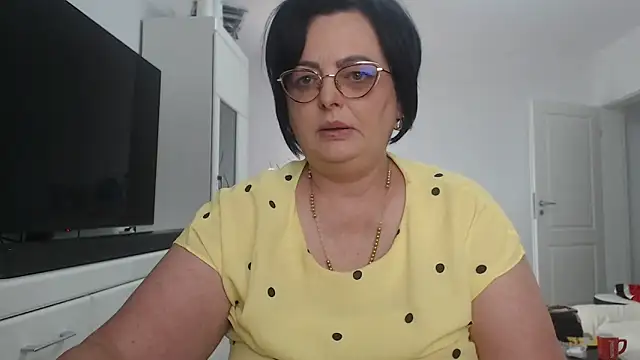 Amandamuller1982 online show from 06-17-26, 01:43