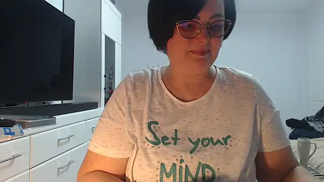 Amandamuller1982 online show from 04-08-26, 07:26