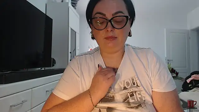Amandamuller1982 online show from 07-17-26, 07:38
