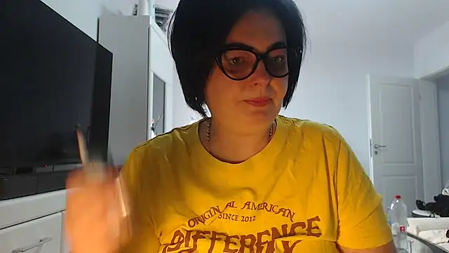Amandamuller1982 online show from 07-06-26, 05:47