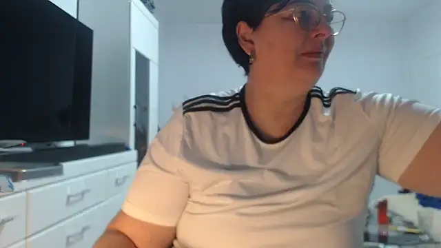 Amandamuller1982 online show from 03-15-26, 09:55