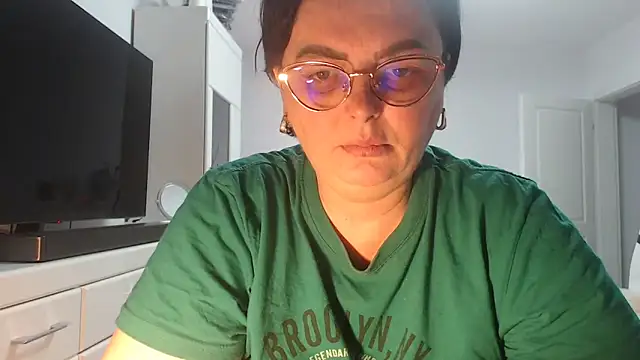 Amandamuller1982 online show from 06-12-26, 07:06