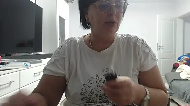 Amandamuller1982 online show from 11-13-25, 05:28