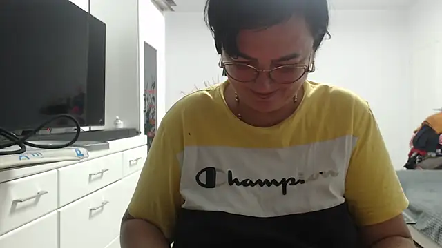 Amandamuller1982 online show from 10-14-25, 08:42