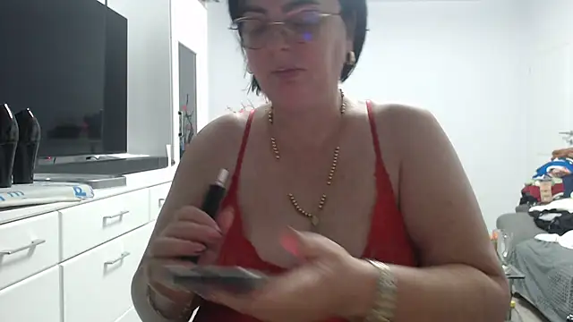 Amandamuller1982 online show from 11-15-25, 10:03