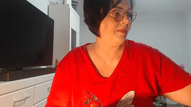 Amandamuller1982 online show from 05-27-26, 06:59