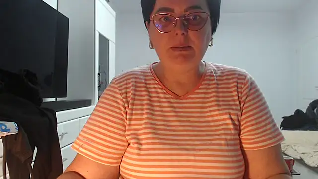 Amandamuller1982 online show from 03-31-26, 07:38