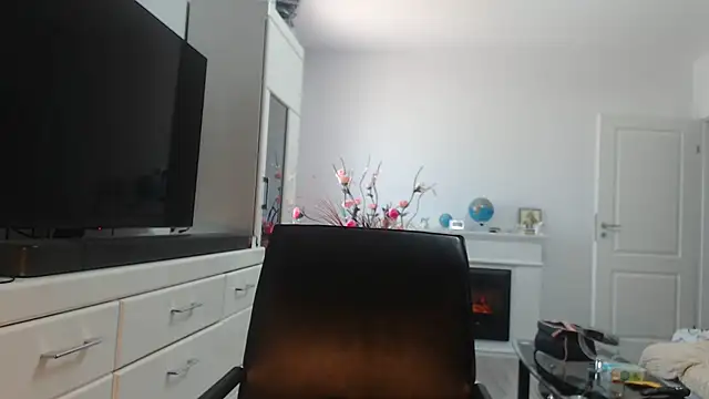 Amandamuller1982 online show from 05-17-26, 08:36