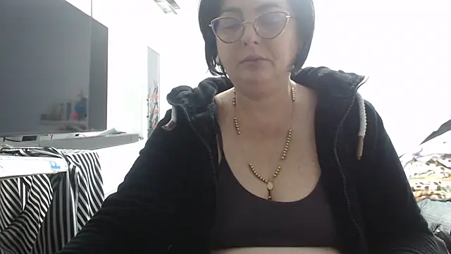 Amandamuller1982 online show from 10-25-25, 10:43