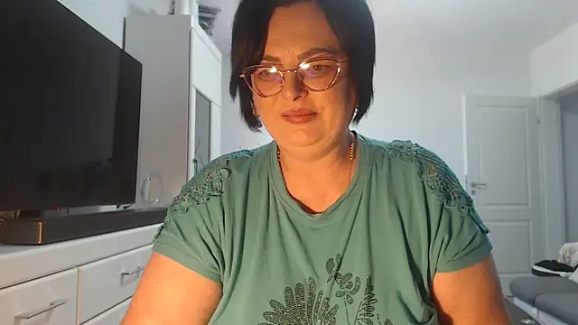 Amandamuller1982 online show from 06-15-26, 12:27