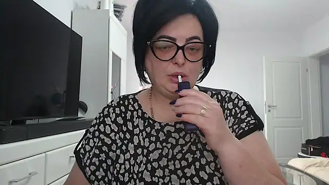 Amandamuller1982 online show from 07-08-26, 05:52