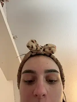 AdelinaAlia online show from 04-15-26, 10:43