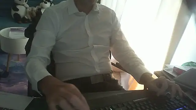 shyfrenchcock1 online show from 06-08-26, 07:42