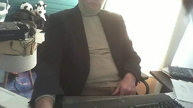 shyfrenchcock1 online show from 02-03-25, 02:34