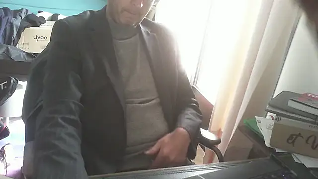 shyfrenchcock1 online show from 01-15-26, 01:36