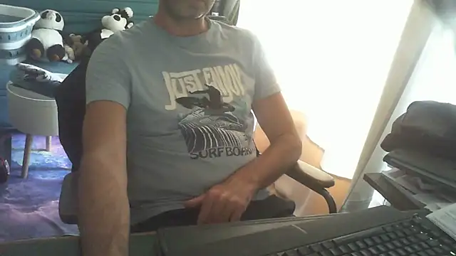 shyfrenchcock1 online show from 06-20-26, 11:59