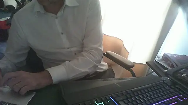 shyfrenchcock1 online show from 06-11-26, 12:57