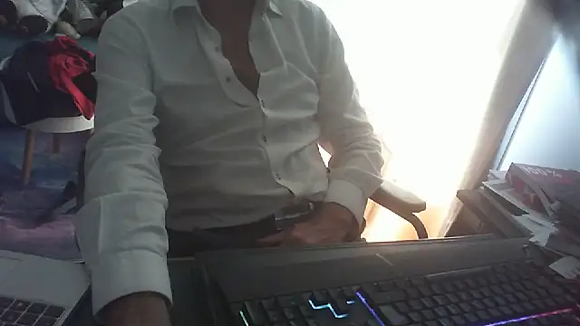 shyfrenchcock1 online show from 06-12-26, 09:07